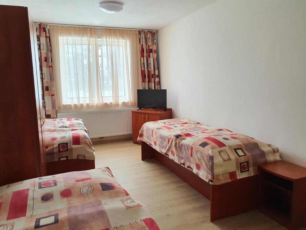 Ostrov nad Oslavou Penzion U Buba מראה חיצוני תמונה